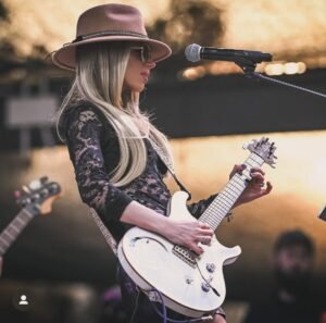 Orianthi Official Website